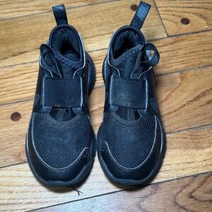 Nike Kids Black Sneakers